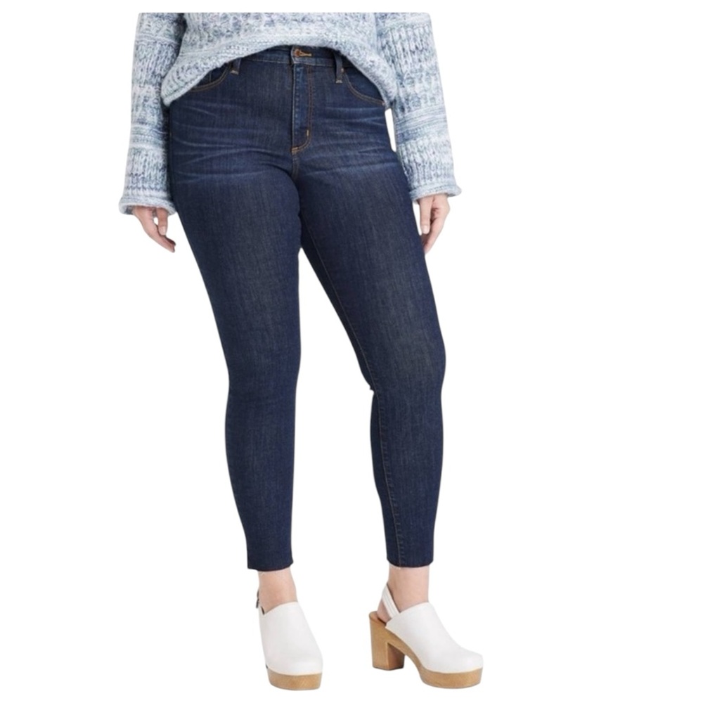 High Rise Skinny Jeans Dark Denim Universal
Thread Size 14